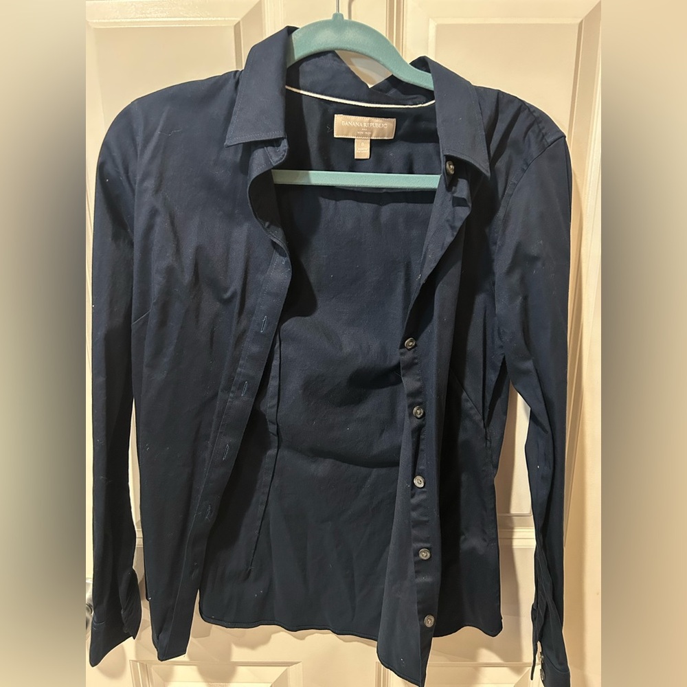 Banana Republic navy Blue Non-Iron Shirt size 8